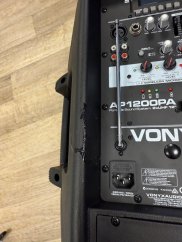 Vonyx AP1200PA mobilní 12" (Mírně poškozený), zvukový systém MP3/BT/UHF