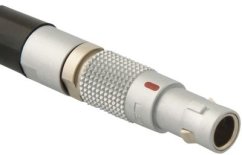 AKG K872