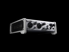 TASCAM SERIES 102i