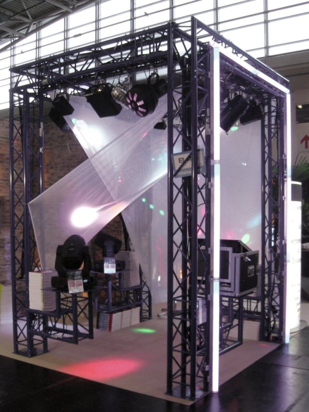 ALUTRUSS DECOLOCK DQ3-S2000 3-Way Cross Beam, černý